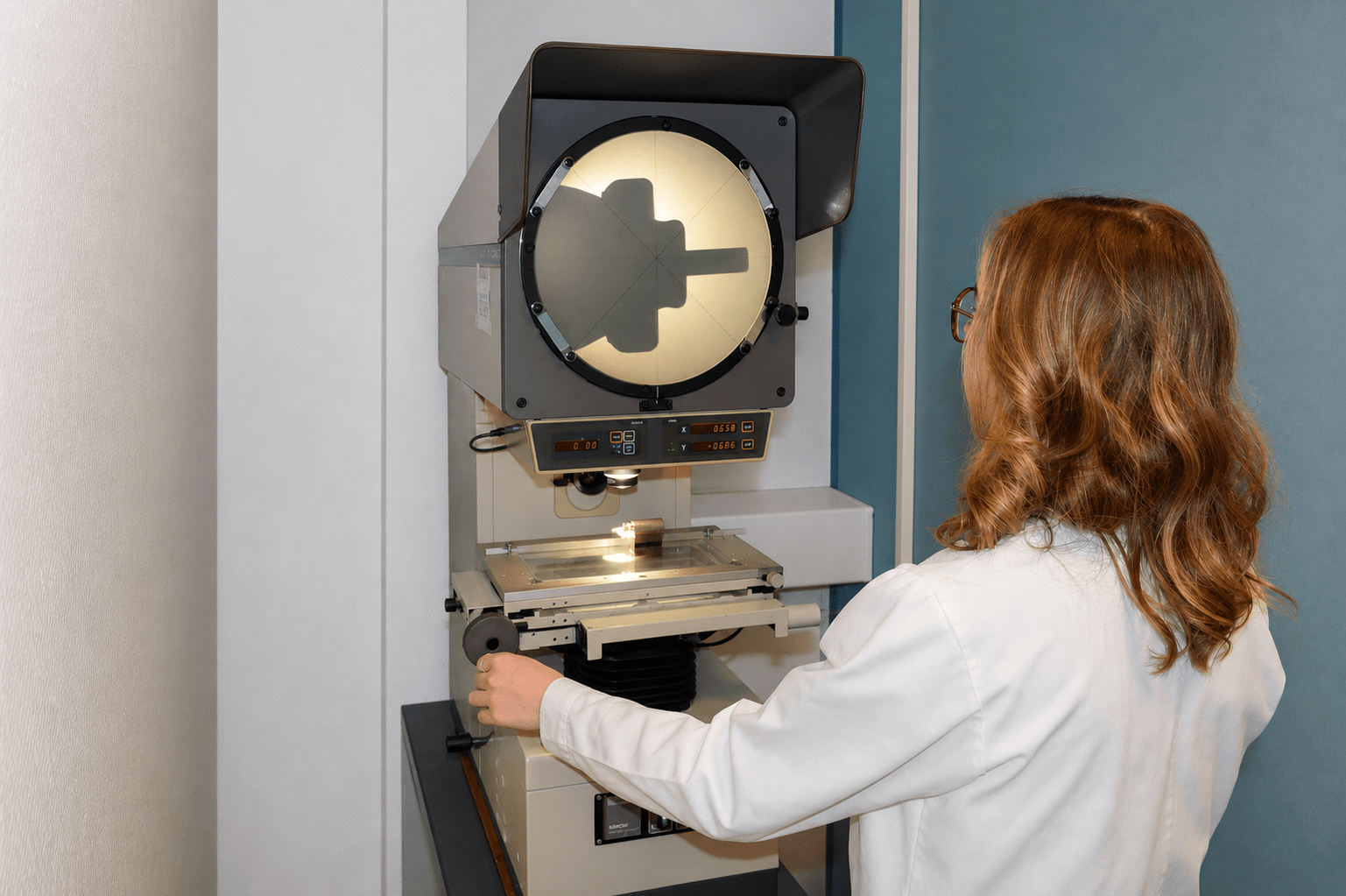Contrôle optique d’une pièce au LEREM